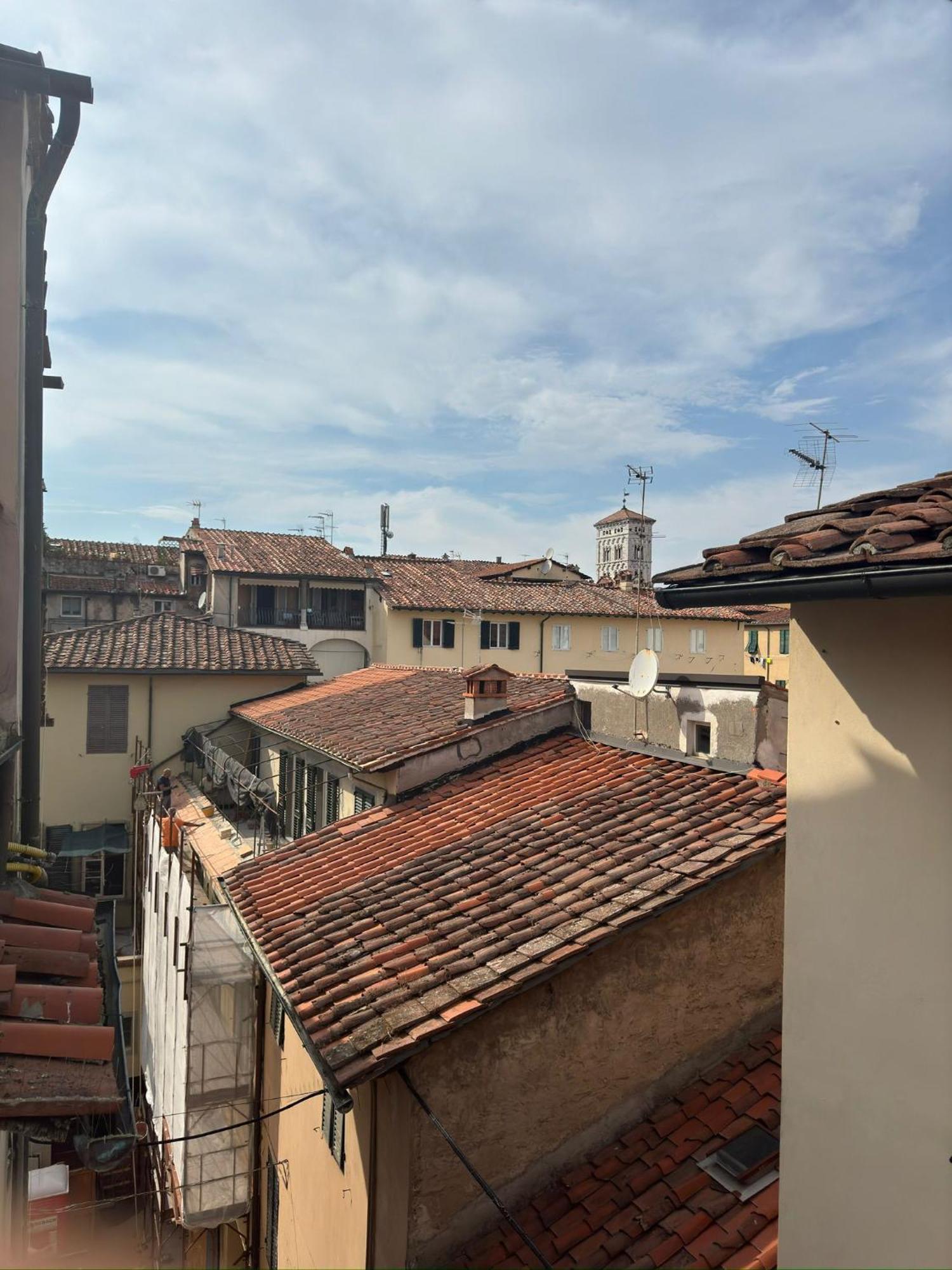 La Casa Del Galletto - At The Top Of The City Lucca Exterior foto
